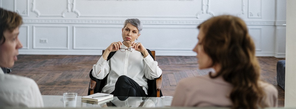 pajera haciendo divorcio de mutuo acuerdo-min